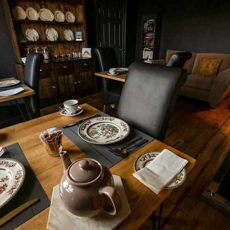 Aldersyde Bed & Breakfast ロビン・フッズ・ベイ エクステリア 写真