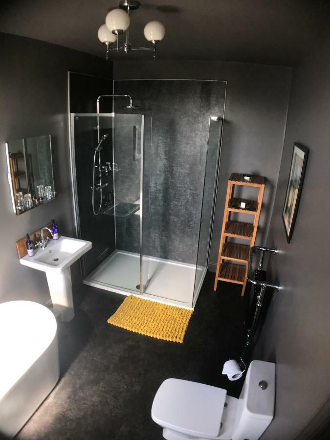 Aldersyde Bed & Breakfast ロビン・フッズ・ベイ エクステリア 写真
